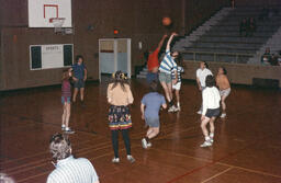 Student-Faculty basketball game